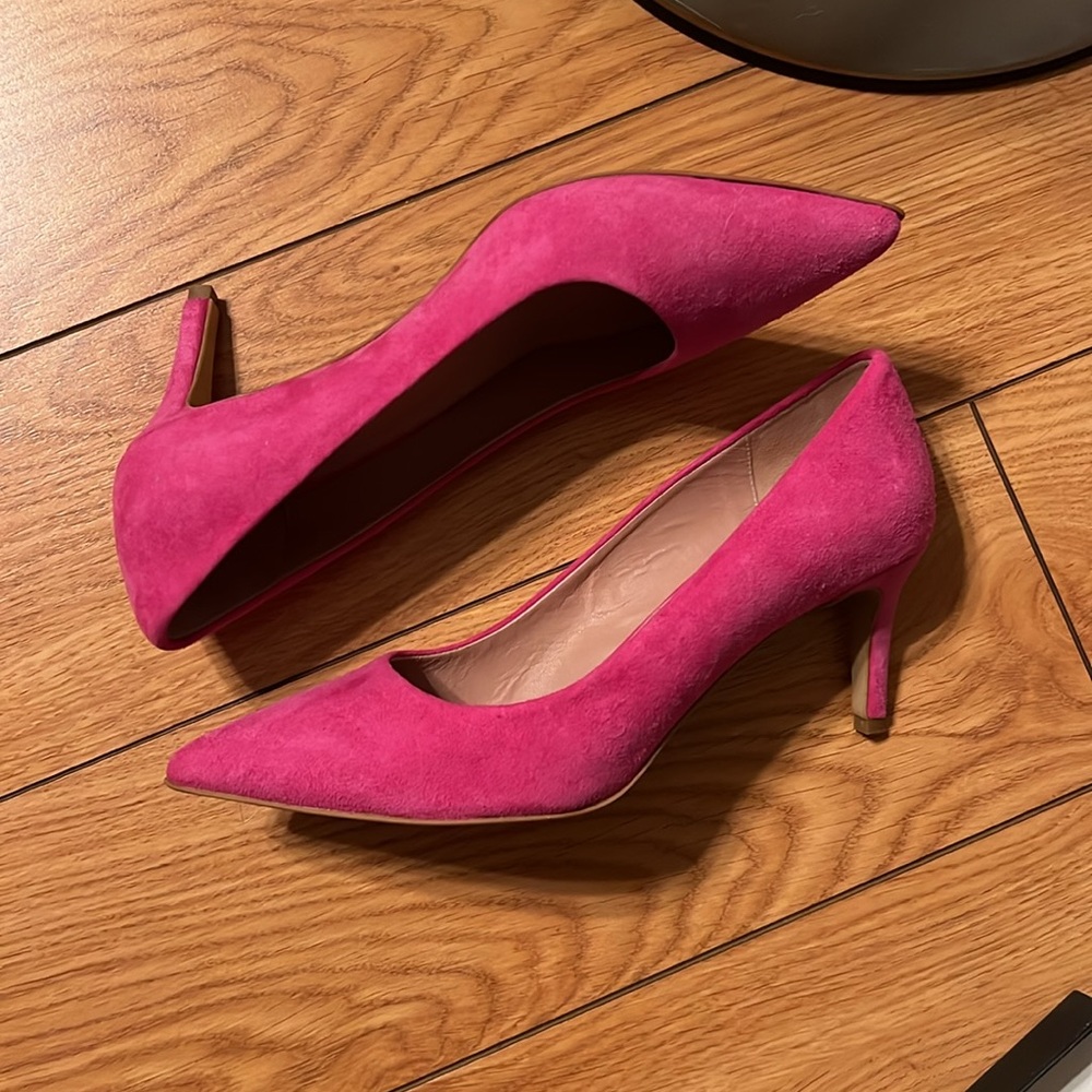 New in Box Fuchsia Pink Italian Suede Heels